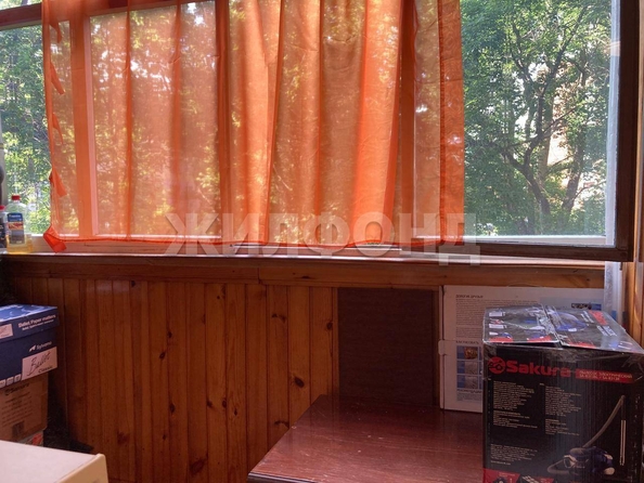 
  Продается 2-комн. квартира, 43 м², Петухова ул, д. 132
. Фото 4.