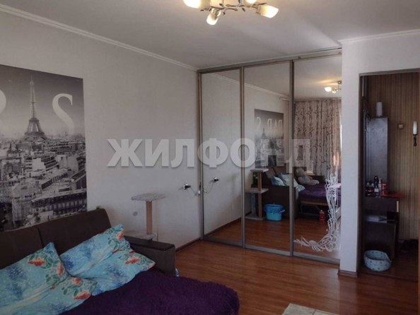 
  Продается 1-комн. квартира, 32.9 м², Троллейная ул, д. 7
. Фото 2.