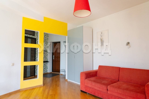 
  Продается 1-комн. квартира, 37.1 м², Советская ул, д. 95
. Фото 5.
