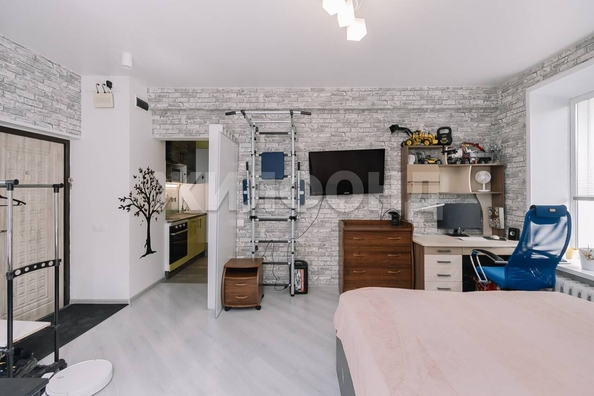 
  Продается 2-комн. квартира, 33 м², Титова ул, д. 7
. Фото 3.
