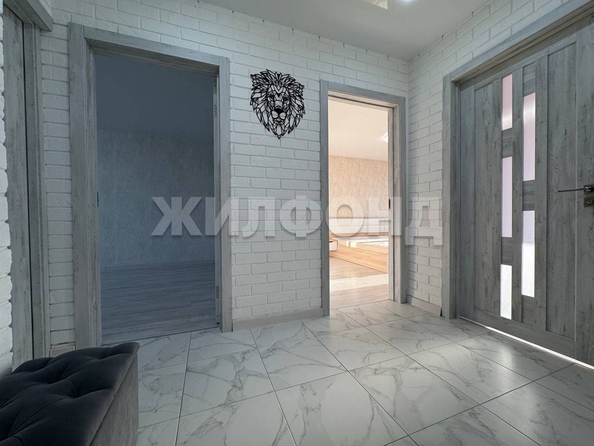
  Продается 3-комн. квартира, 60.9 м², Есенина ул, д. 15
. Фото 17.