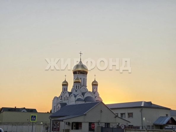 
  Продается 3-комн. квартира, 60.7 м², Связистов ул, д. 11
. Фото 10.