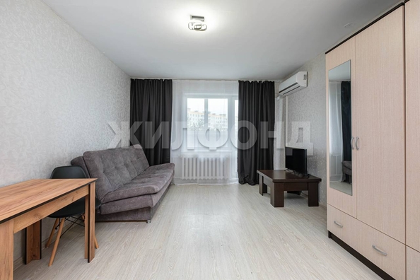 
  Продается 1-комн. квартира, 29 м², Зорге ул, д. 98
. Фото 3.