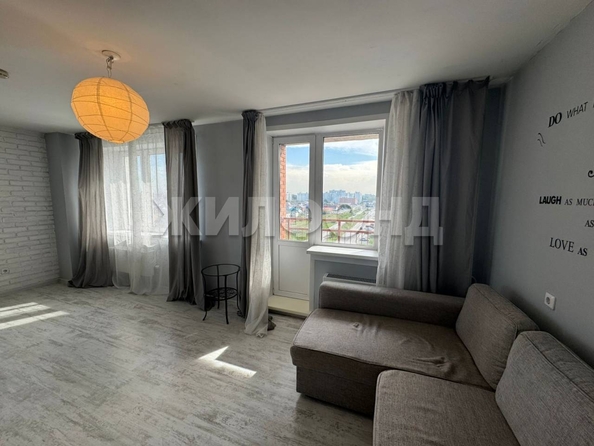 
  Продается 1-комн. квартира, 36 м², Спортивная ул, д. 19
. Фото 2.