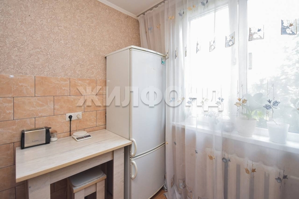 
  Продается 1-комн. квартира, 28.7 м², Выборная ул, д. 107
. Фото 2.