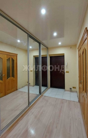 
  Продается 2-комн. квартира, 65.9 м², Волховская ул, д. 33/1
. Фото 4.