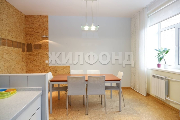 
  Продается 3-комн. квартира, 132.3 м², 2-й (4 мкр.) кв-л, д. 224
. Фото 2.