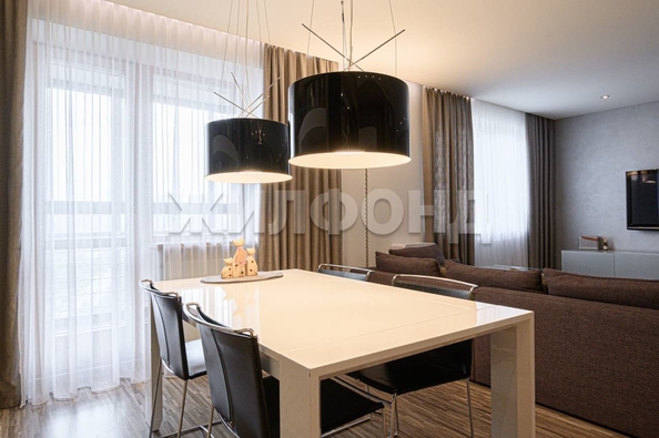 
  Продается 4-комн. квартира, 121.7 м², Военная ул, д. 9/1
. Фото 10.