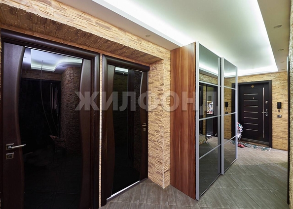 
  Продается 4-комн. квартира, 72.6 м², Новая Заря ул, д. 11
. Фото 15.