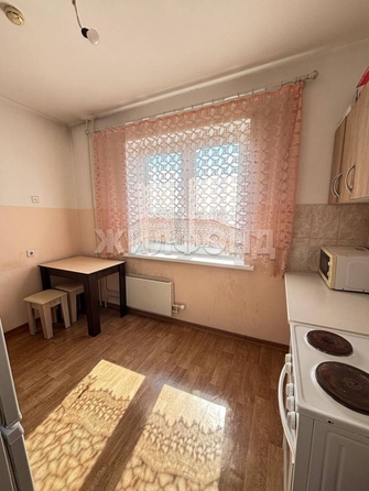 
  Продается 1-комн. квартира, 37.6 м², Волочаевская ул, д. 53
. Фото 7.