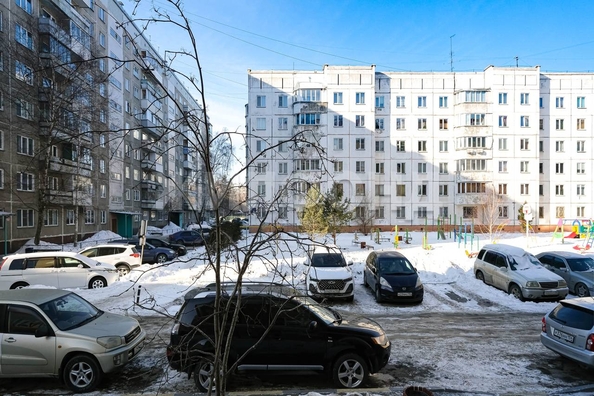
  Продается 3-комн. квартира, 63.7 м², Новосибирская ул, д. 12
. Фото 17.
