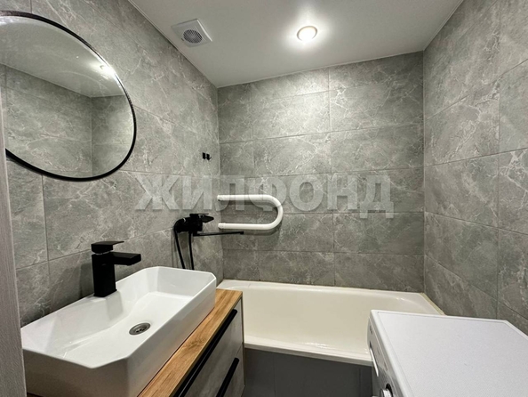 
  Продается 2-комн. квартира, 43.7 м², Троллейная ул, д. 20
. Фото 4.