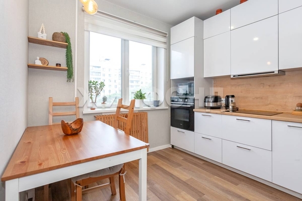 
  Продается 3-комн. квартира, 63.3 м², Демакова ул, д. 18
. Фото 1.