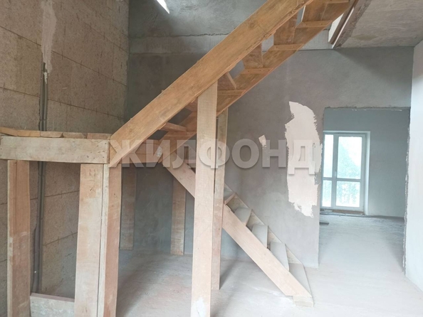 
  Продается 4-комн. квартира, 120.7 м², Ключевой мкр. Спортивная ул, д. 350
. Фото 6.