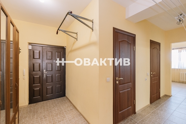 
  Продается 2-комн. квартира, 67.9 м², Сибревкома ул, д. 7/1
. Фото 23.