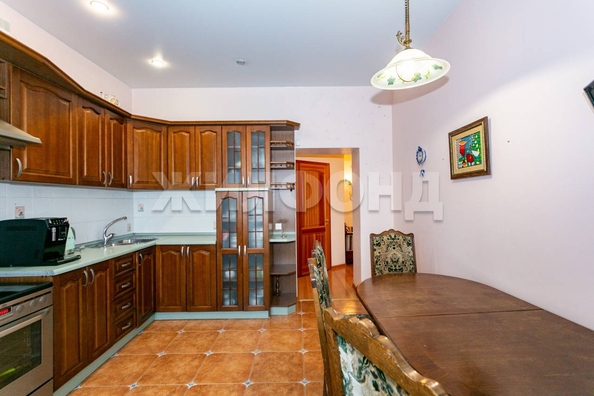 
  Продается 2-комн. квартира, 88.5 м², Вокзальная магистраль ул, д. 10
. Фото 6.