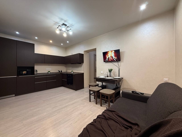 
  Сдается посуточно 1-комн. квартира, 40 м², Фабричная ул, д. 22
. Фото 6.