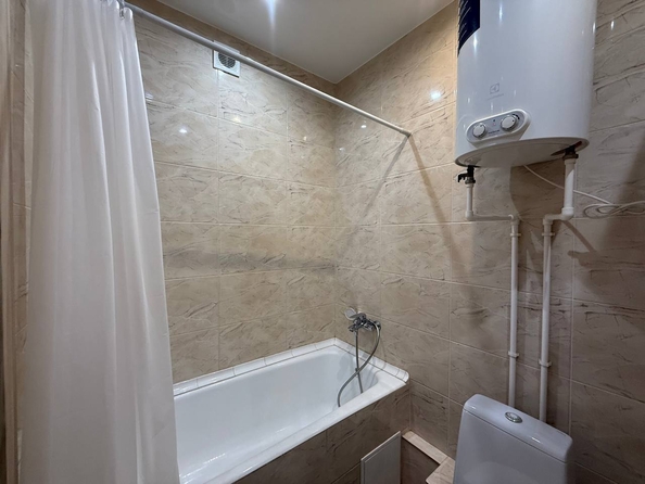 
  Сдается посуточно 1-комн. квартира, 40 м², Фабричная ул, д. 22
. Фото 24.