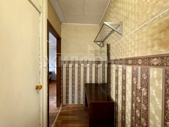 
  Продается 1-комн. квартира, 30.6 м², Есенина ул, д. 63
. Фото 4.
