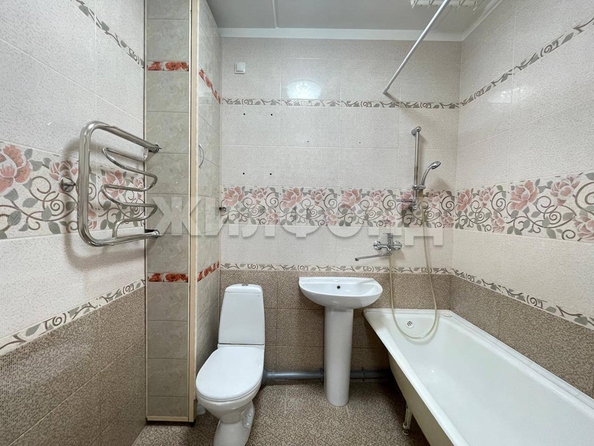 
  Продается 1-комн. квартира, 37.9 м², Рассветная ул, д. 10
. Фото 8.