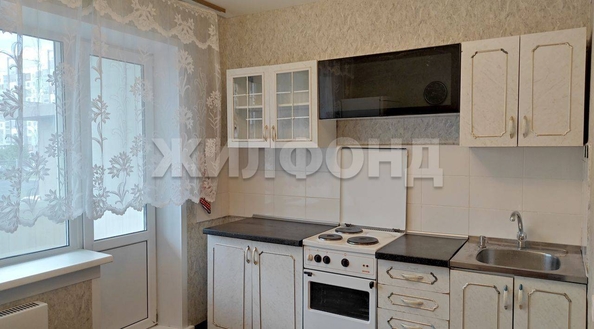 
  Продается 1-комн. квартира, 32.6 м², Титова ул, д. 276
. Фото 1.
