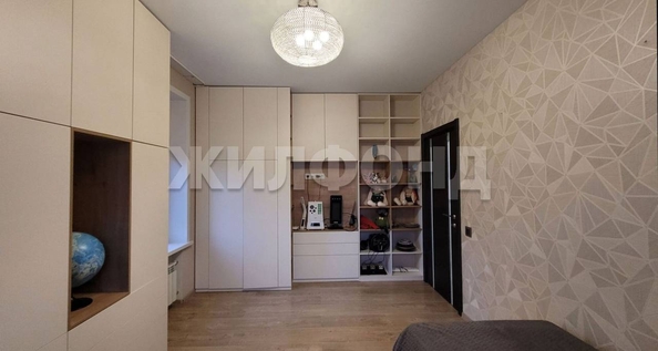 
  Продается 3-комн. квартира, 93 м², Кедровая ул, д. 49
. Фото 12.