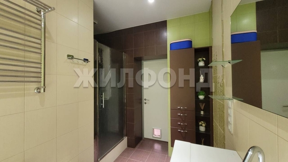 
  Продается 3-комн. квартира, 93 м², Кедровая ул, д. 49
. Фото 14.