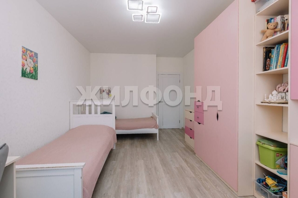 
  Продается 4-комн. квартира, 105.8 м², Охотская ул, д. 88/3
. Фото 2.