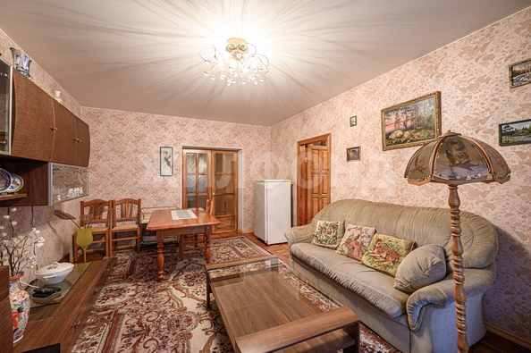 
  Сдается 3-комн. квартира, 87 м², Революции ул, д. 28
. Фото 4.