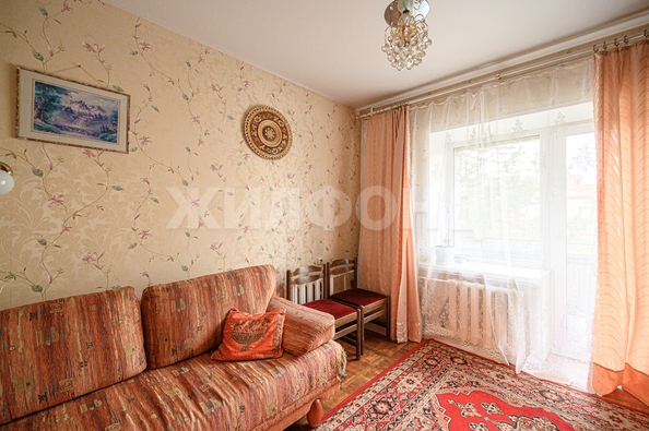
  Сдается 3-комн. квартира, 87 м², Революции ул, д. 28
. Фото 12.