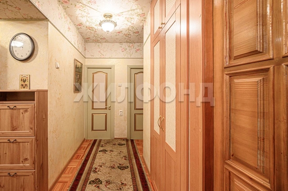 
  Сдается 3-комн. квартира, 87 м², Революции ул, д. 28
. Фото 26.