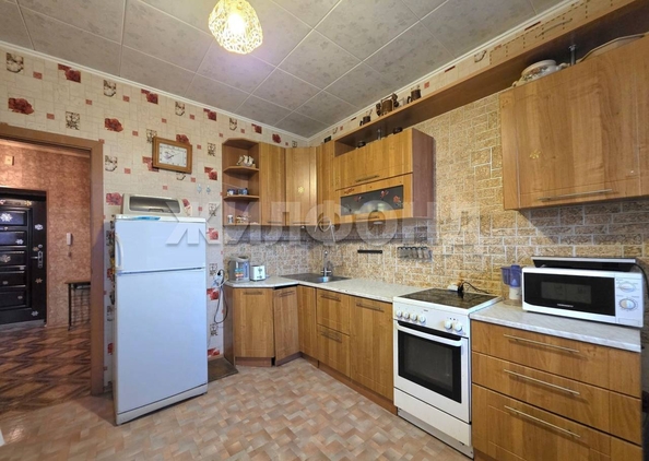 
  Продается 2-комн. квартира, 58.9 м², Поселок Кольцово, д. 17
. Фото 3.
