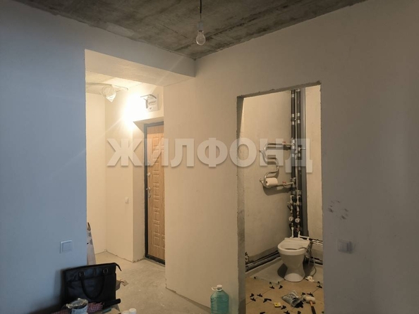 
  Продается 2-комн. квартира, 42.5 м², 3-й микрорайон, д. 20
. Фото 7.
