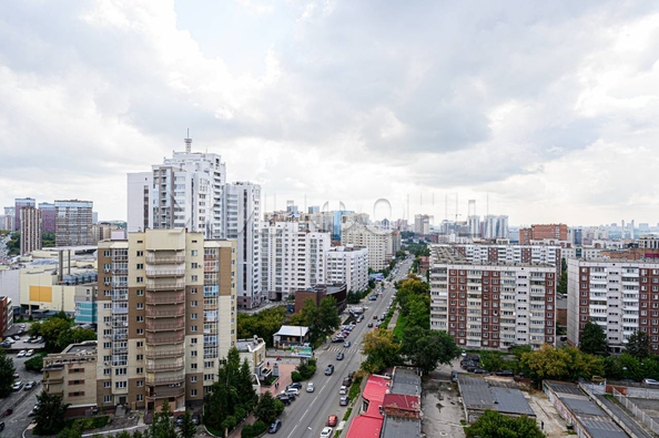 
  Продается 2-комн. квартира, 70.3 м², Орджоникидзе ул, д. 30
. Фото 14.