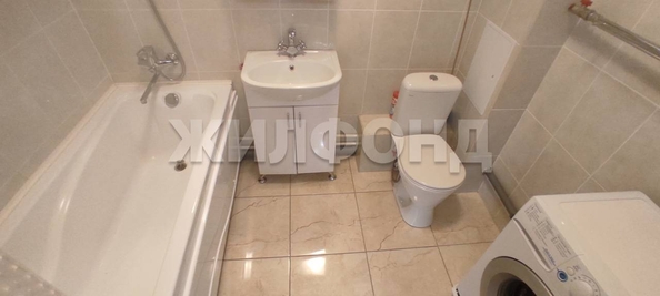 
  Продается 1-комн. квартира, 35.3 м², Рассветная ул, д. 3
. Фото 10.