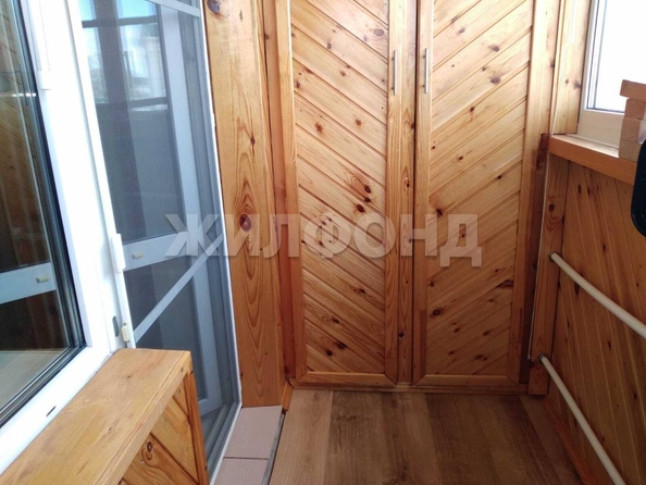 
  Продается 1-комн. квартира, 35.8 м², Военный городок ул, д. 125
. Фото 5.