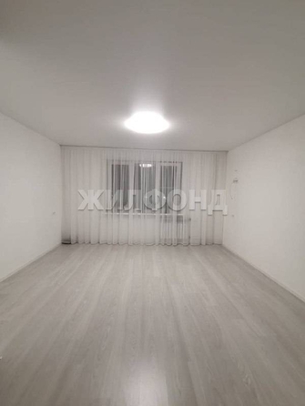 
  Продается 1-комн. квартира, 40.9 м², Палласа ул, д. 3
. Фото 2.