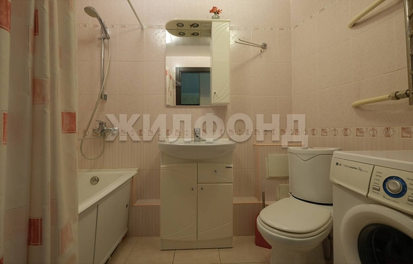 
  Продается 2-комн. квартира, 45.5 м², Кропоткина ул, д. 120
. Фото 9.