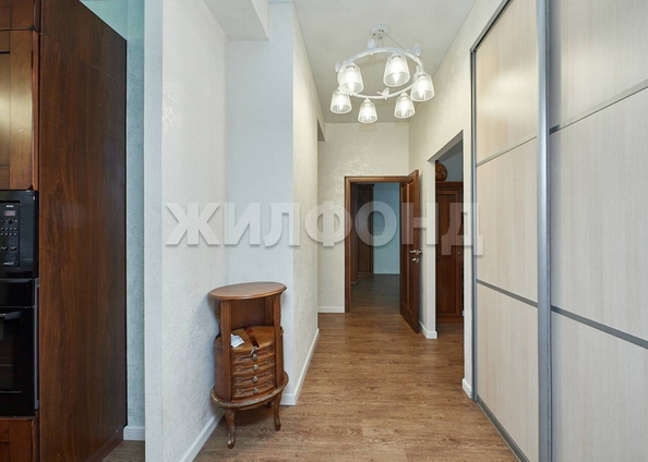 
  Продается 3-комн. квартира, 77.2 м², Крылова ул, д. 3
. Фото 13.