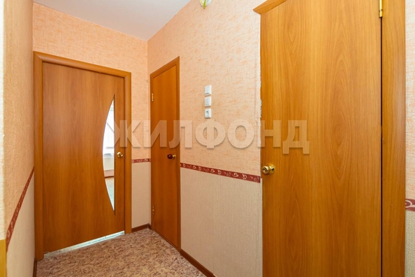 
  Продается 2-комн. квартира, 48.9 м², Петухова ул, д. 160
. Фото 12.