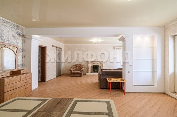 
  Продается 2-комн. квартира, 91.2 м², Железнодорожная ул, д. 12
. Фото 4.