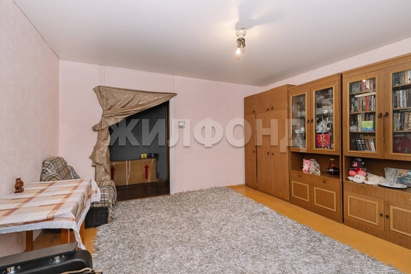 
  Продается 4-комн. квартира, 77.5 м², ЖКО Аэропорта ул, д. 28
. Фото 5.