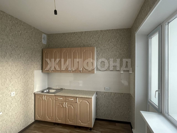 
  Продается 1-комн. квартира, 32.5 м², Титова ул, д. 256
. Фото 4.