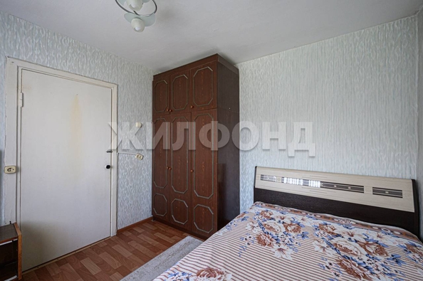 
  Продается 4-комн. квартира, 59.8 м², Ленинградская ул, д. 145
. Фото 16.