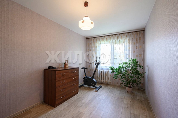 
  Продается 4-комн. квартира, 59.8 м², Ленинградская ул, д. 145
. Фото 24.