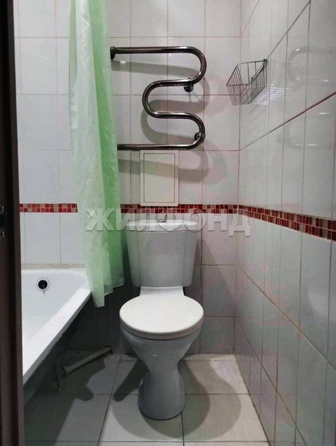 
  Продается 1-комн. квартира, 13.5 м², Пермитина ул, д. 12
. Фото 4.