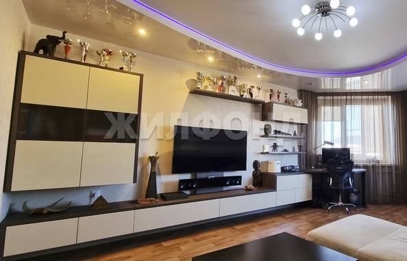 
  Продается 4-комн. квартира, 133 м², Народная ул, д. 26/1
. Фото 1.