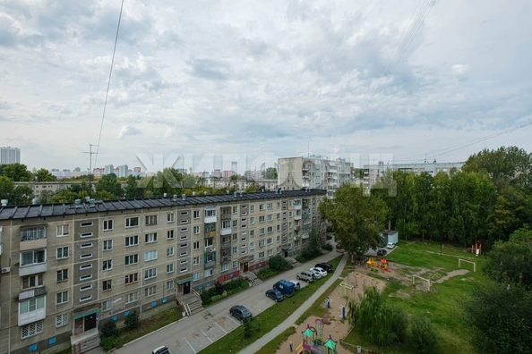 
  Продается 2-комн. квартира, 43.7 м², Комсомольская ул, д. 3
. Фото 10.