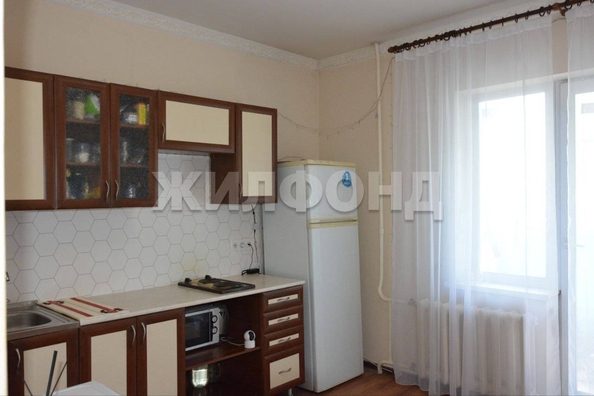 
  Продается 1-комн. квартира, 38.1 м², Овражная ул, д. 14
. Фото 2.