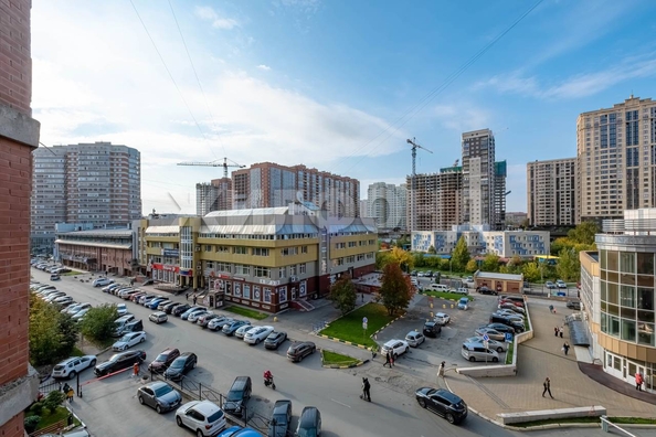 
  Продается 3-комн. квартира, 113.2 м², Галущака ул, д. 3
. Фото 24.